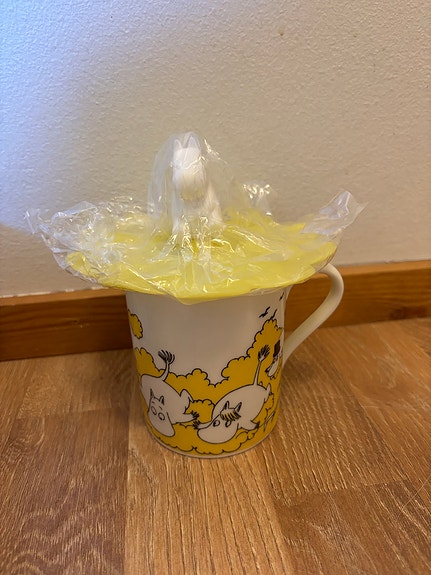 Yamaka japanilainen muumimuki keltainen kannella
