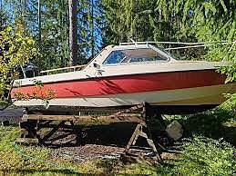 Ostetaan Flipper 575 veneen kuomu (vuosimalli noin 1981-1989)