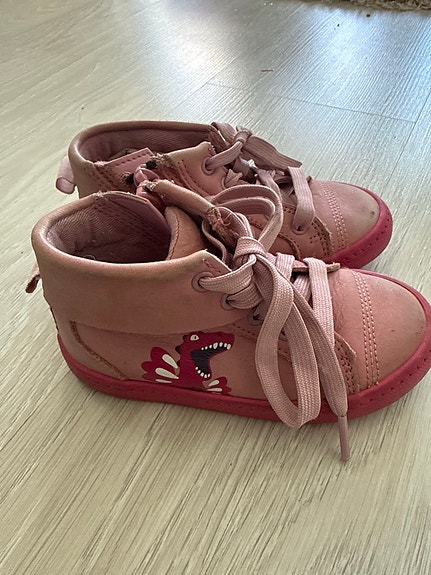 Clarks nahkakengät