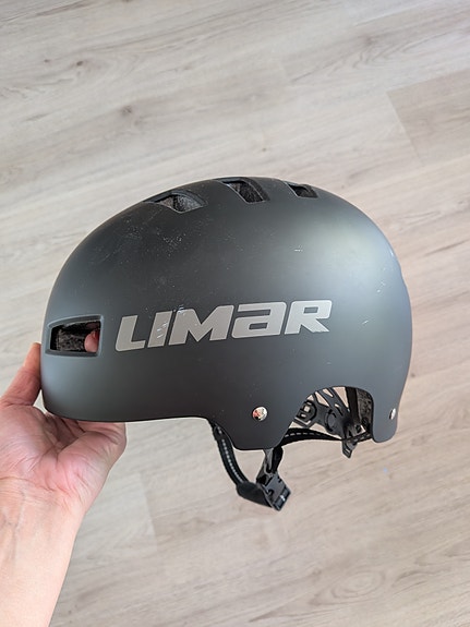 Limar pyöräilykypärä 57-62