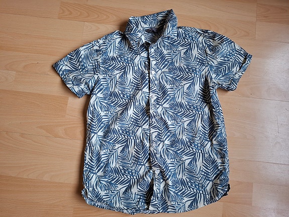 Lyhythihainen kauluspaita koko 152