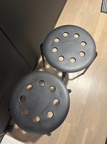 Ikean 2x jakkaraa
