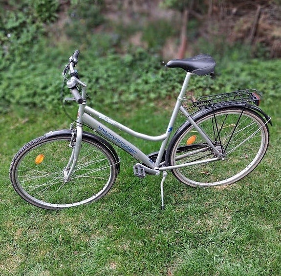 Tunturi naisten kaupunkipyörä