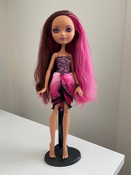 Ever After High Briar Beauty