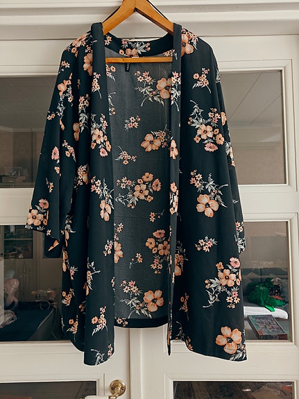 Kevyt kimono/jakku ~46-50