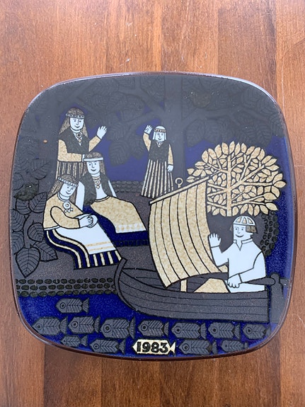 Arabia Kalevala vuosilautanen 1983 seinälautanen