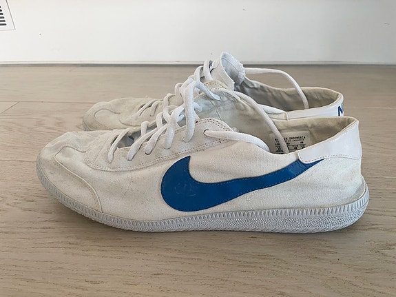 Nike valkoiset kangaskengät (46)