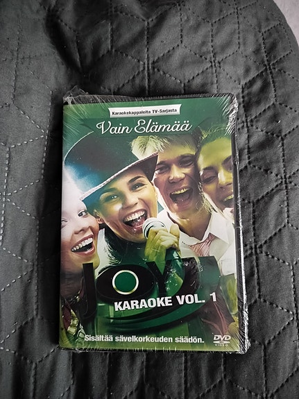 Vain elämää karaoke DVD