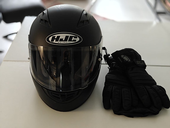 HJC CS-15 kypärä L-koko, kerran käytetty