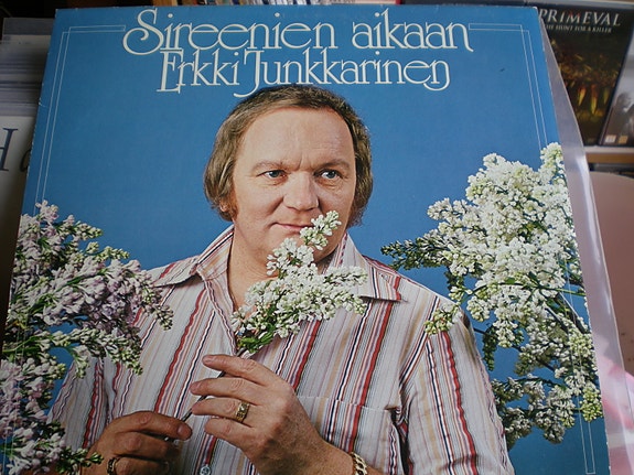 Erkki Junkkarinen sireenien aikaan lp