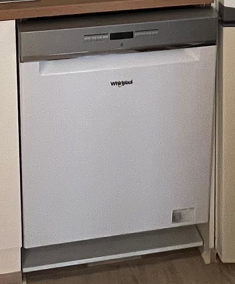 Whirlpool astianpesukone 60 cm, valkoinen