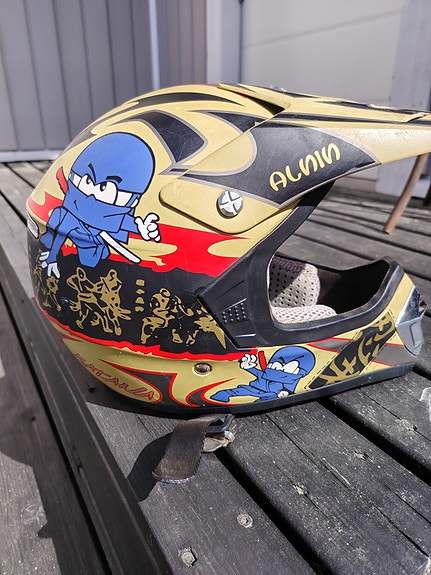 Vcan Katana lasten crossikypärä XL ninja-kuviolla