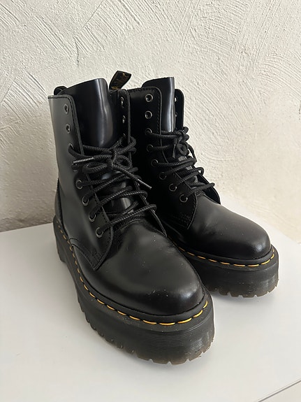 Dr. Martens