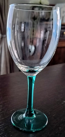 Valkoviinilasi