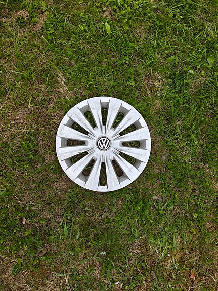 Volkswagen pölykapseli 15"