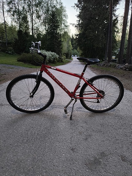 VARATTU 7-Vaihteinen 26" Parkpre maastopyörä