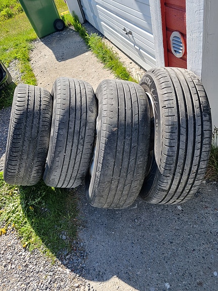 Kesärenkaat vanteilla Kia Sportage 215/65 R16