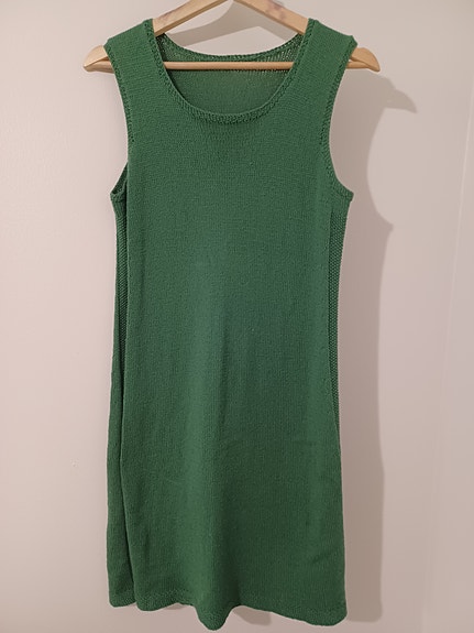 Neulottu mekko
