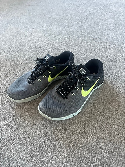 Nike Metcon treenikengät koko 38 harmaa–neonkeltaiset