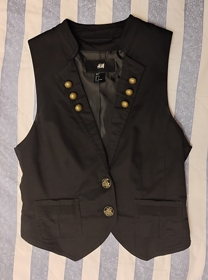 Naisten 36 musta H&M liivi