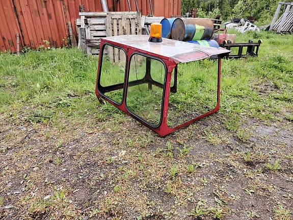 Traktorin ohjaamo