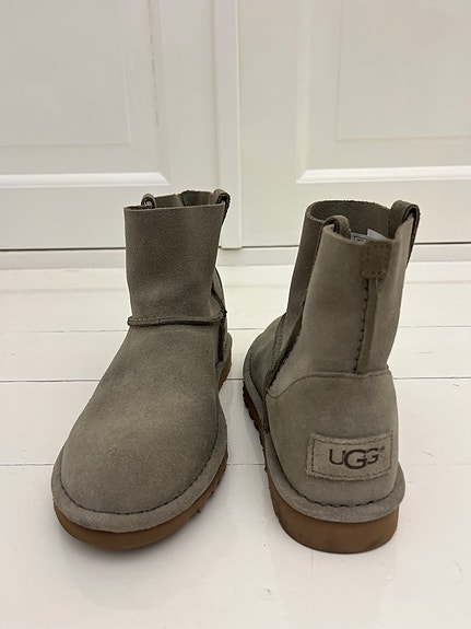 UGG kesäsaappaat / nilkkurit koko 37