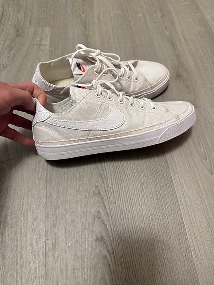 Nike vaaleat canvas tennarit