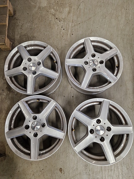 4kpl 15" 4x108 Dezent alut