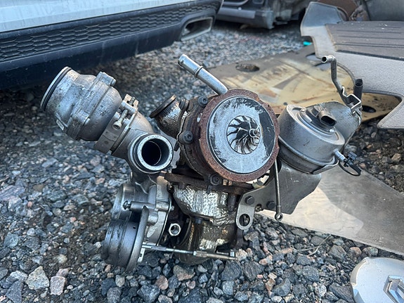 Audi S6 audi quattro 2015 - 2016 osia turboahtia 3 kpl, Etanol Tankki