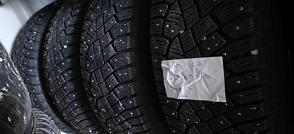 4kpl 215/65R16 Continental Ice2 SUV nastarenkaat