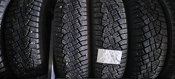 4kpl 175/65R15 Continental nastarenkaat