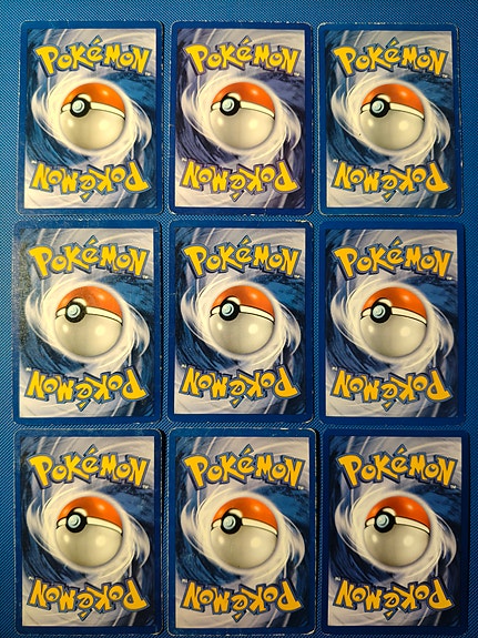 Ostetaan Pokemon kortteja