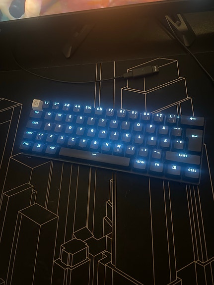 Logitech PRO X 60 pelinäppäimistö RGB