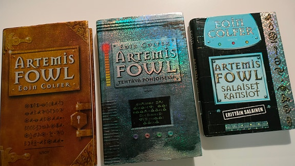 Eoin Colfer Artemis Fowl -kirjat 3 kpl