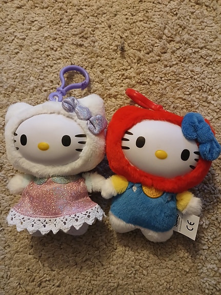 Hello Kitty pehmolelut / keräilytuotteet