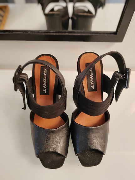 Mustat platform kengät, koko 37