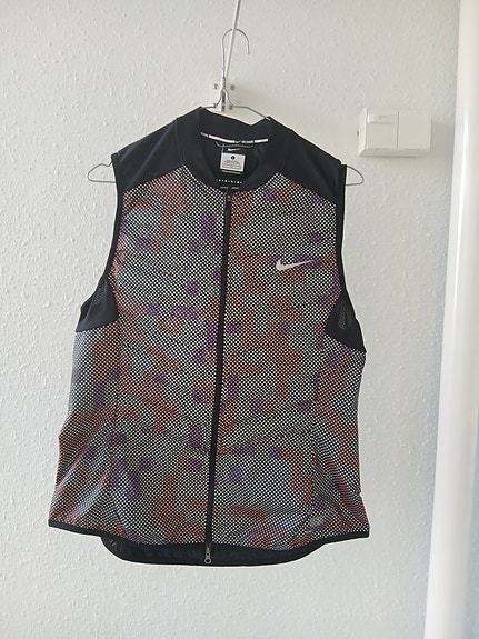 Nike running juoksuliivi untuvaa