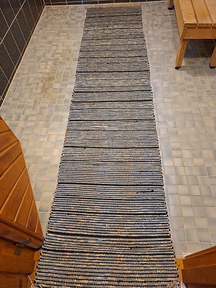 Pitkä räsymatto