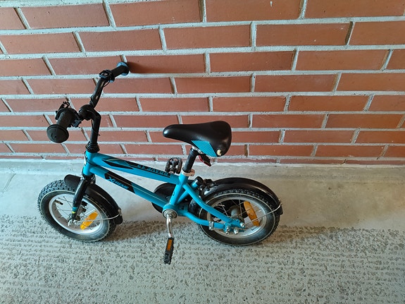 Lasten polkupyörä 12