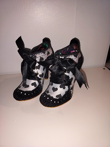 Irregular choice kengät