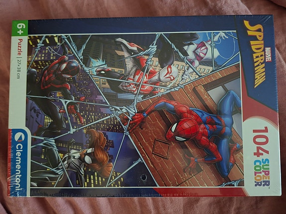 Spiderman-palapeli 104