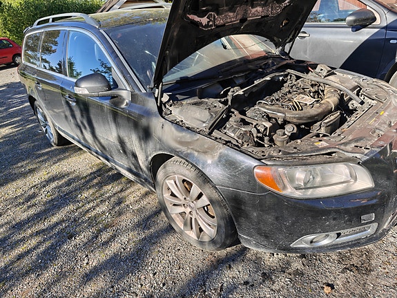 Volvo V70 purussa