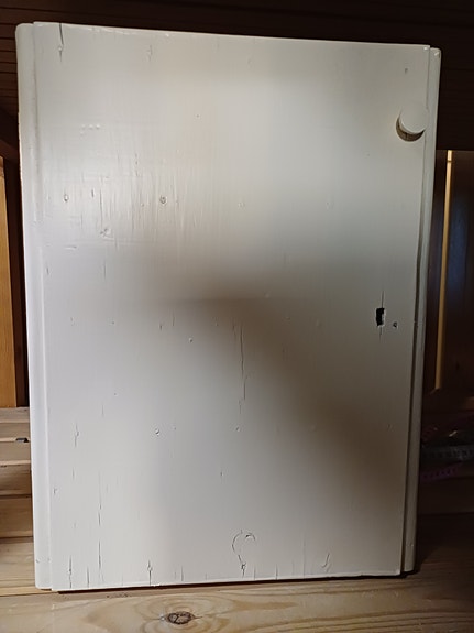 Vanha lääkekaappi