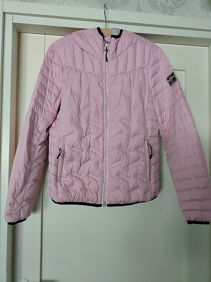 Superdry toppatakki koko 40 vaaleanpunainen