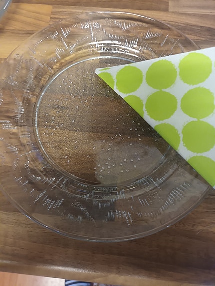 Iittala lasilautaset Pisara ja Iittsla revontuli kirkas ja muurla