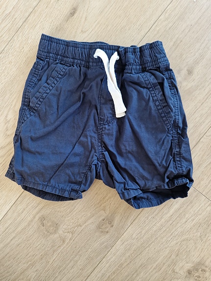 Poikien shortsit 92