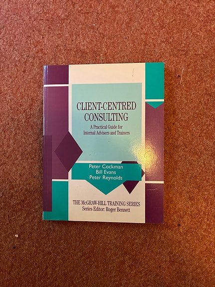 Client-Centred Consulting -liiketoiminnan ja taloustieteen oppikirja