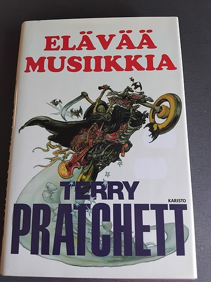 Terry Pratchett Elävää musiikkia kirja, kovakantinen