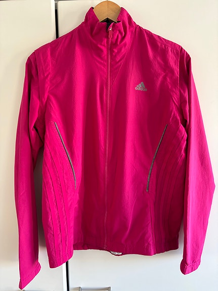 Adidas naisten juoksutakki M
