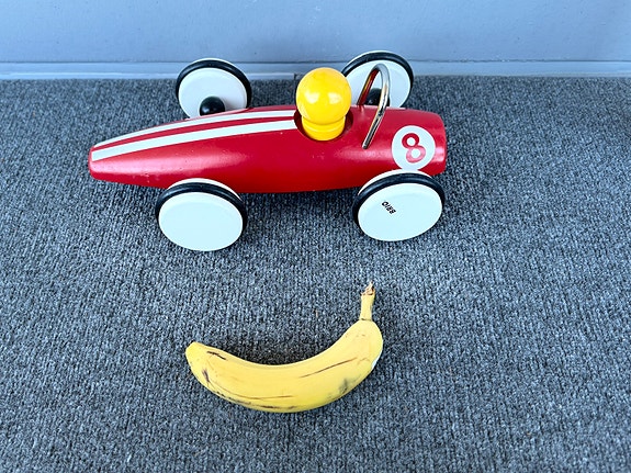 BRIO punainen puinen kilpa-auto lelu, isompi malli
